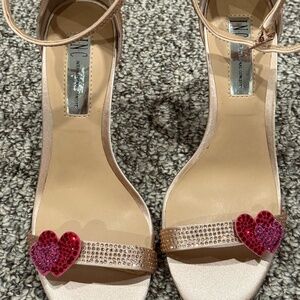 New chic and sexy heels